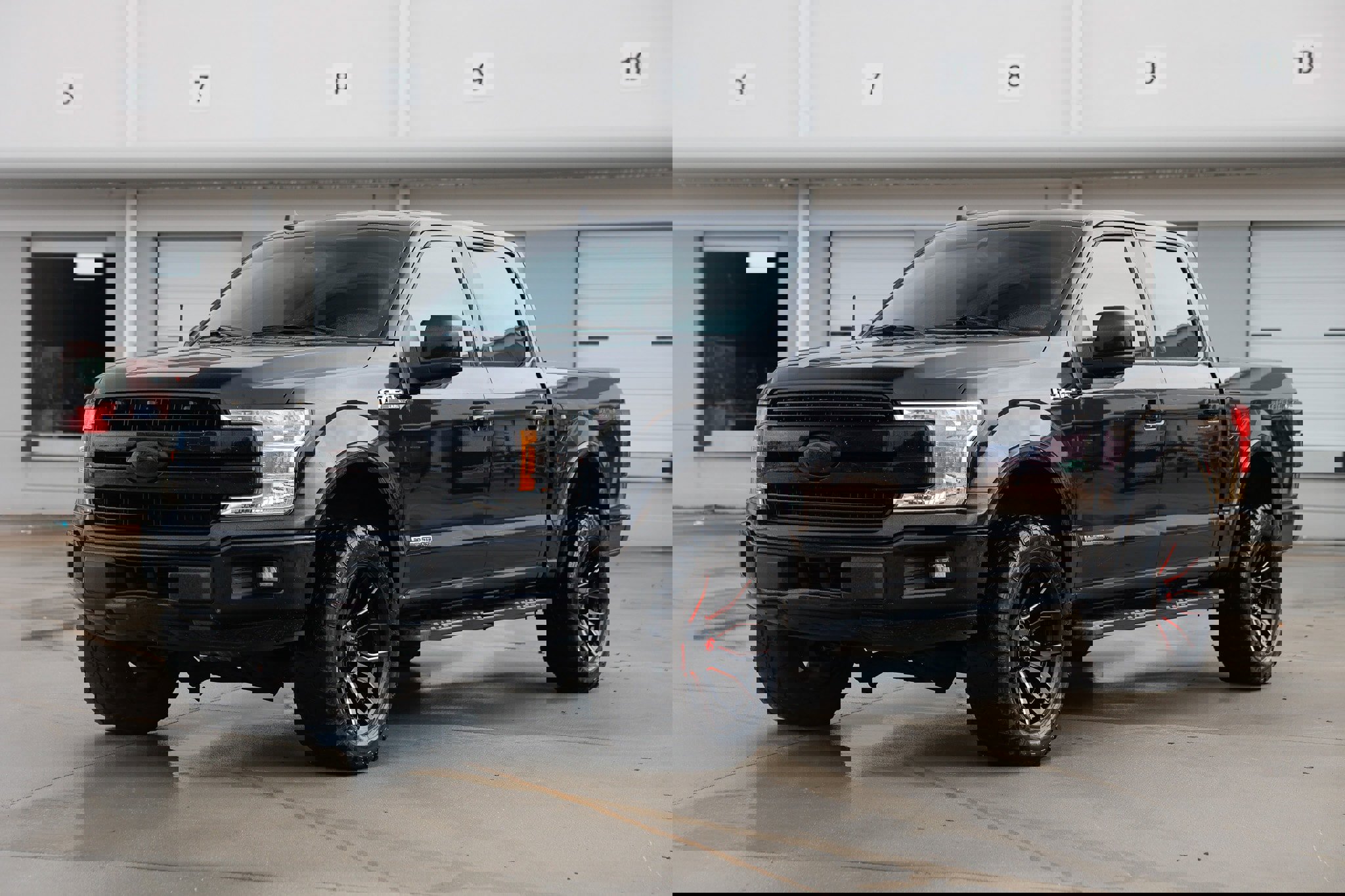 Used 2019 Ford F150 Lariat image 4