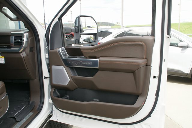 New 2025 Ford F250 King Ranch w/ Chrome Package image 44