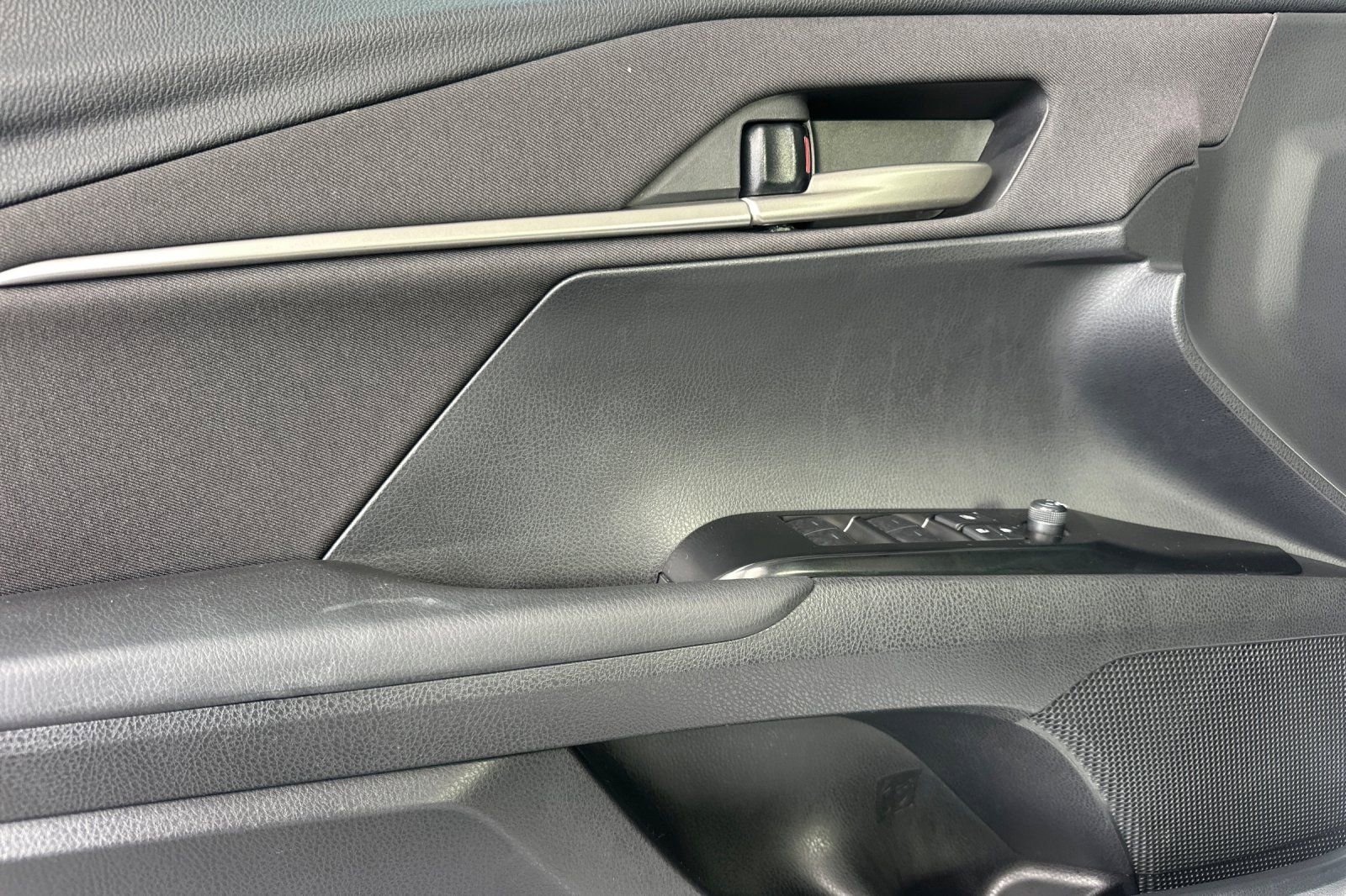 Certified 2025 Toyota Camry LE image 13