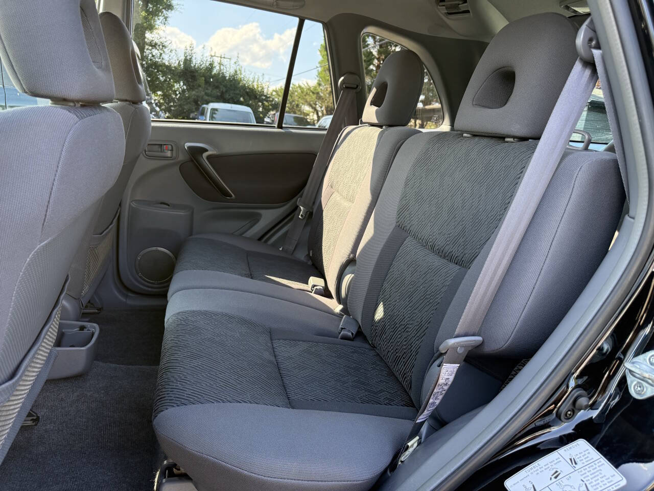 Used 2003 Toyota RAV4 4WD image 11