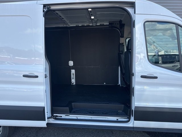 New 2025 Ford Transit 150 148 Medium Roof w/ Load Area Protection Package image 35
