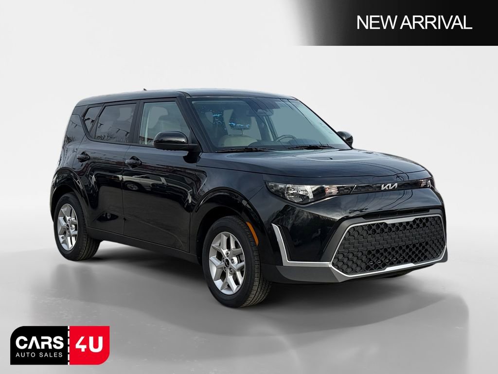 Used 2025 Kia Soul LX w/ LX Technology Package image 1