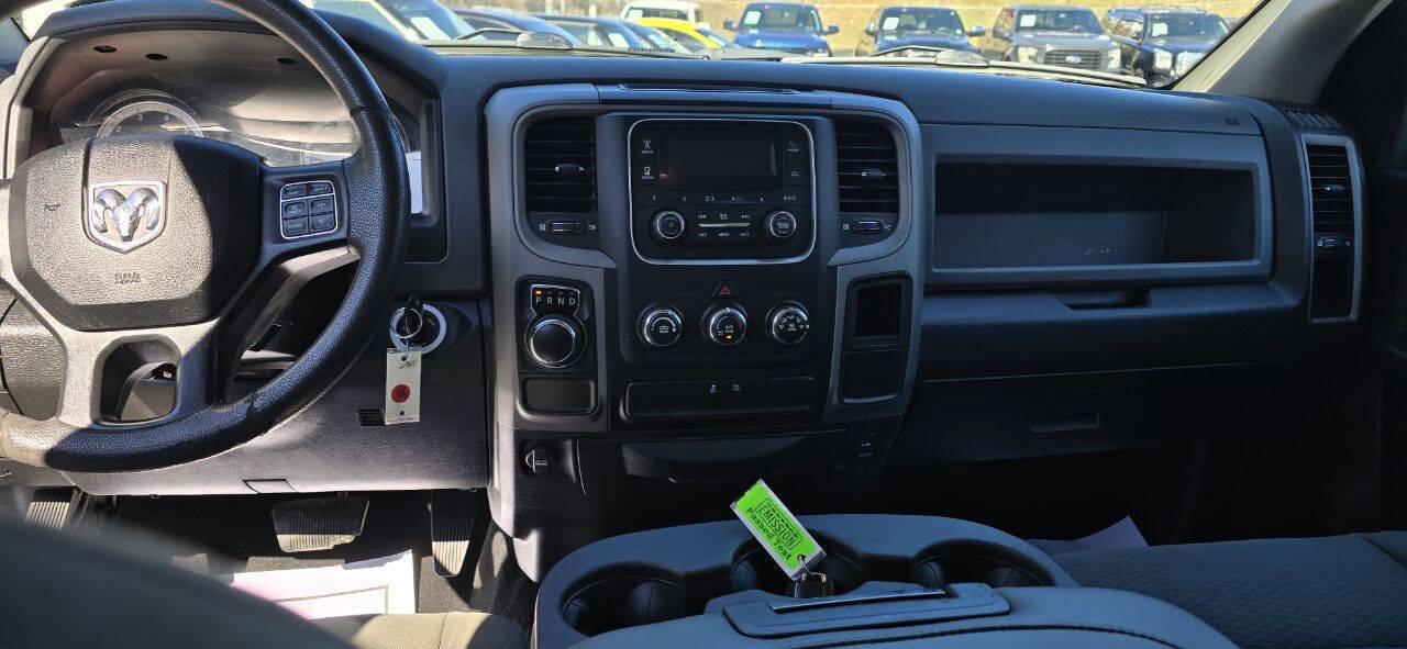 Used 2020 RAM 1500 Tradesman w/ Chrome Plus Package RWD image 17