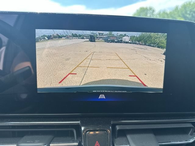 Used 2024 Chevrolet TrailBlazer LT w/ LT Cold Weather Package FWD image 17