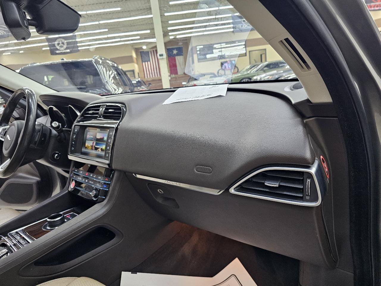 Used 2018 Jaguar F-PACE Prestige AWD/4WD image 23