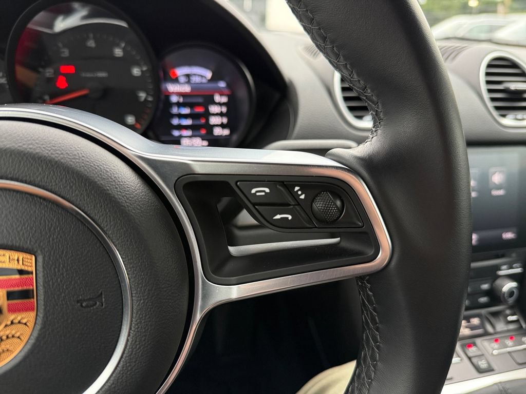Used 2019 Porsche 718 Cayman RWD image 32