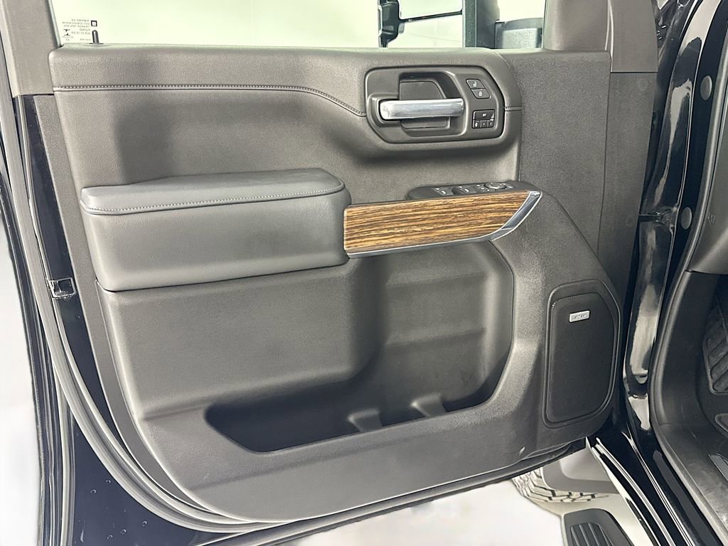 Used 2023 Chevrolet Silverado 3500 High Country image 20