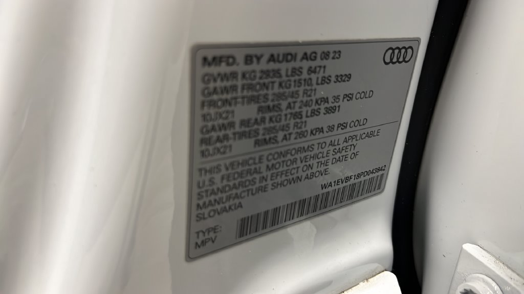 Used 2023 Audi Q8 Premium Plus w/ Premium Plus Package AWD/4WD image 27