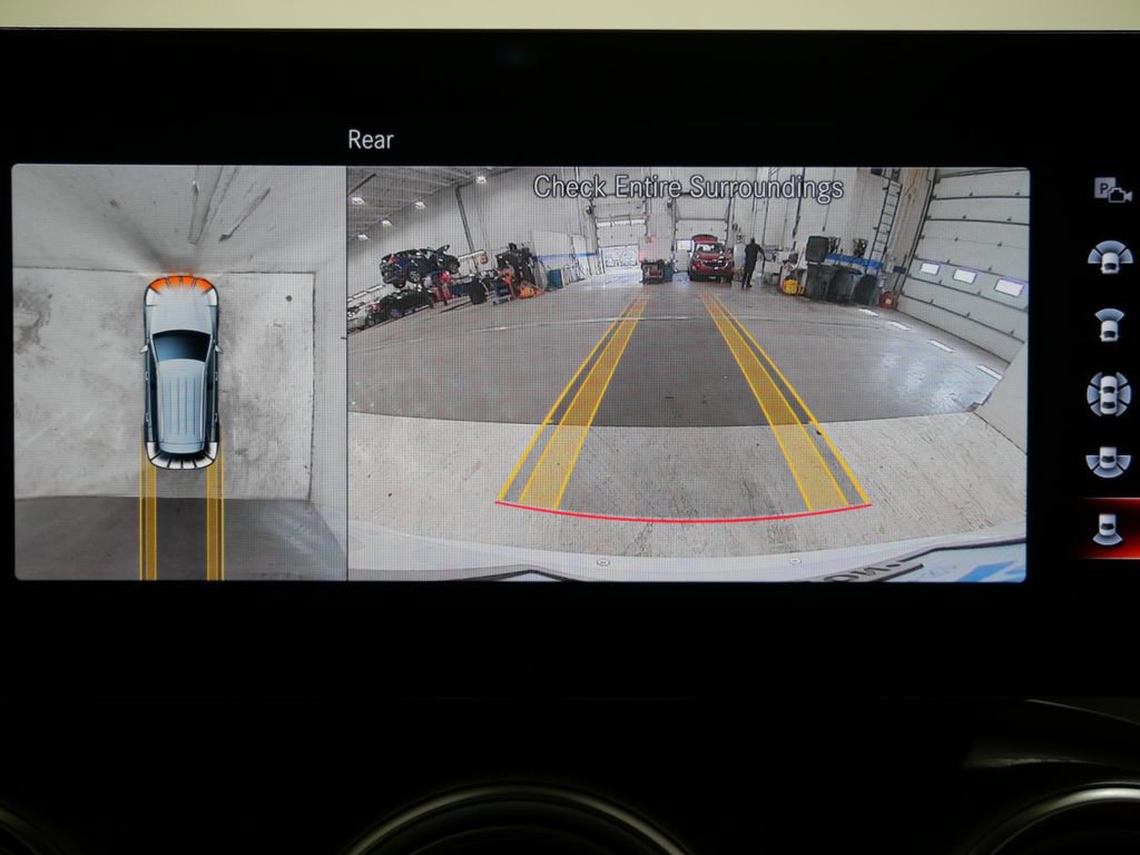 Used 2022 Mercedes-Benz GLC 300 4MATIC w/ AMG Line image 22