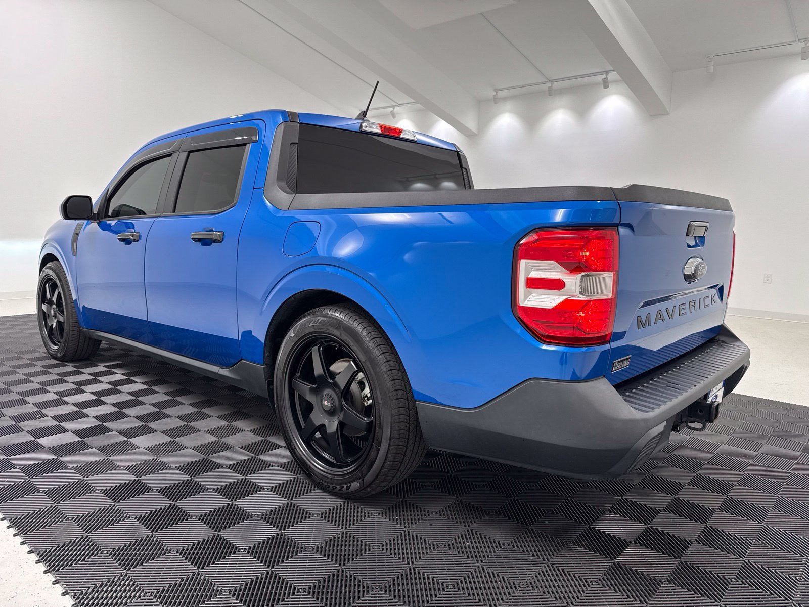 Used 2022 Ford Maverick XL FWD image 5