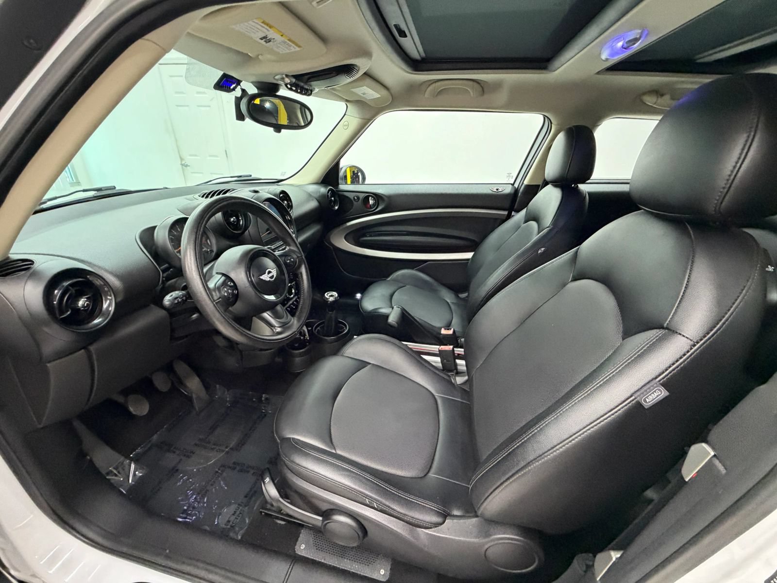Used 2015 MINI Cooper Paceman FWD image 14