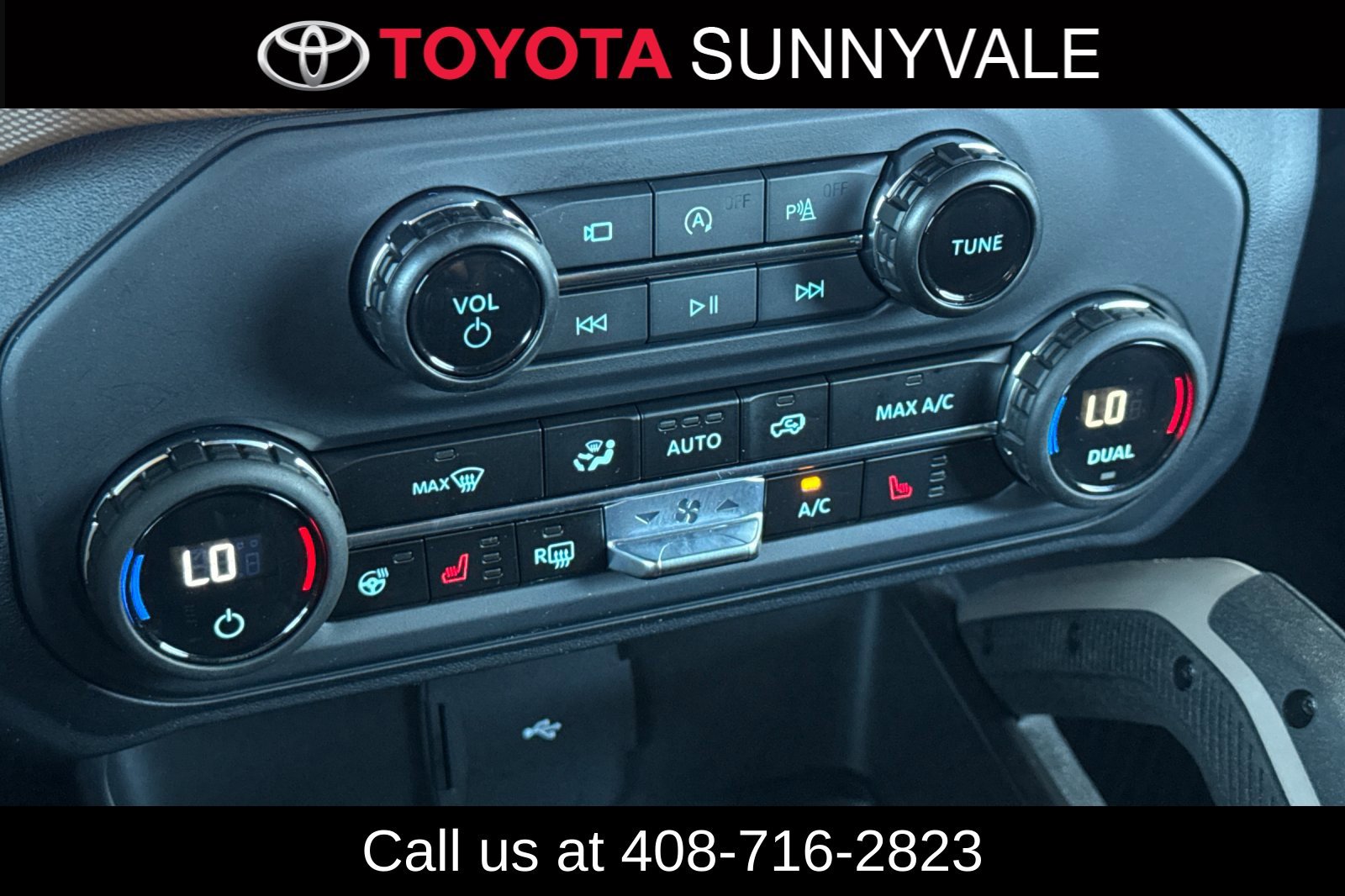 Used 2024 Ford Bronco Outer Banks AWD/4WD image 25