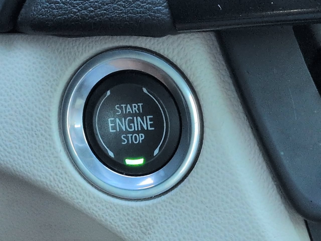 Used 2021 Cadillac CT4 Luxury w/ Sun And Sound Package RWD image 29