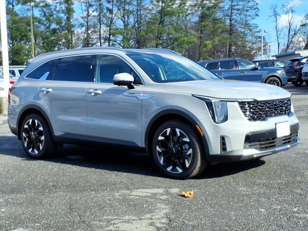 New 2025 Kia Sorento SX image 2