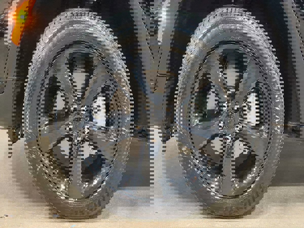 Used 2023 Jeep Grand Cherokee Limited w/ Luxury Tech Group II image 29