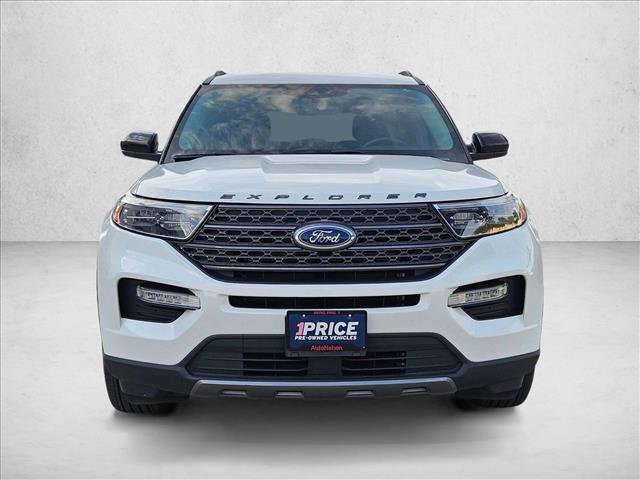 Used 2023 Ford Explorer XLT w/ Equipment Group 202A RWD image 2