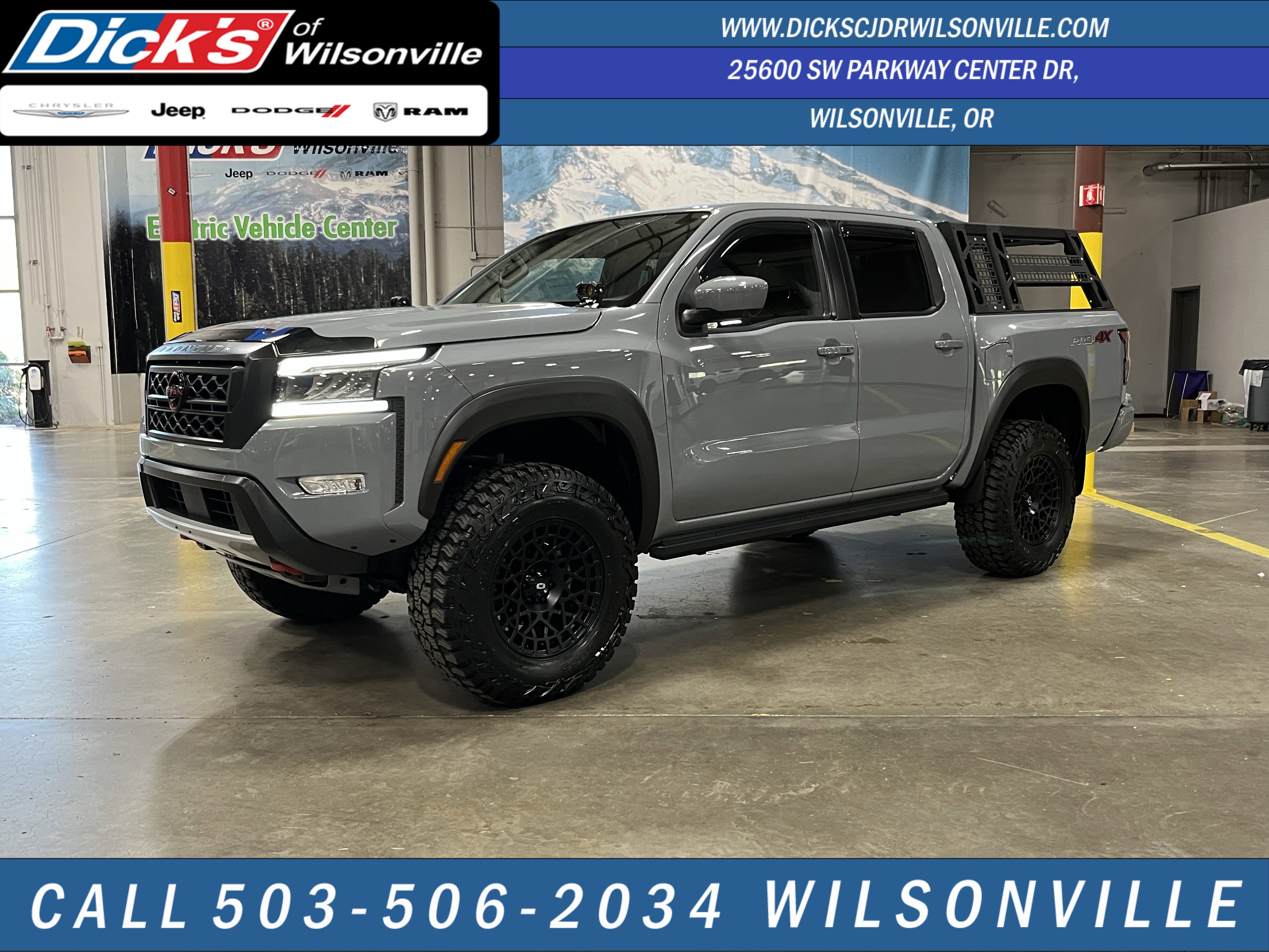 Used 2024 Nissan Frontier PRO-4X w/ Pro Convenience Package AWD/4WD image 1