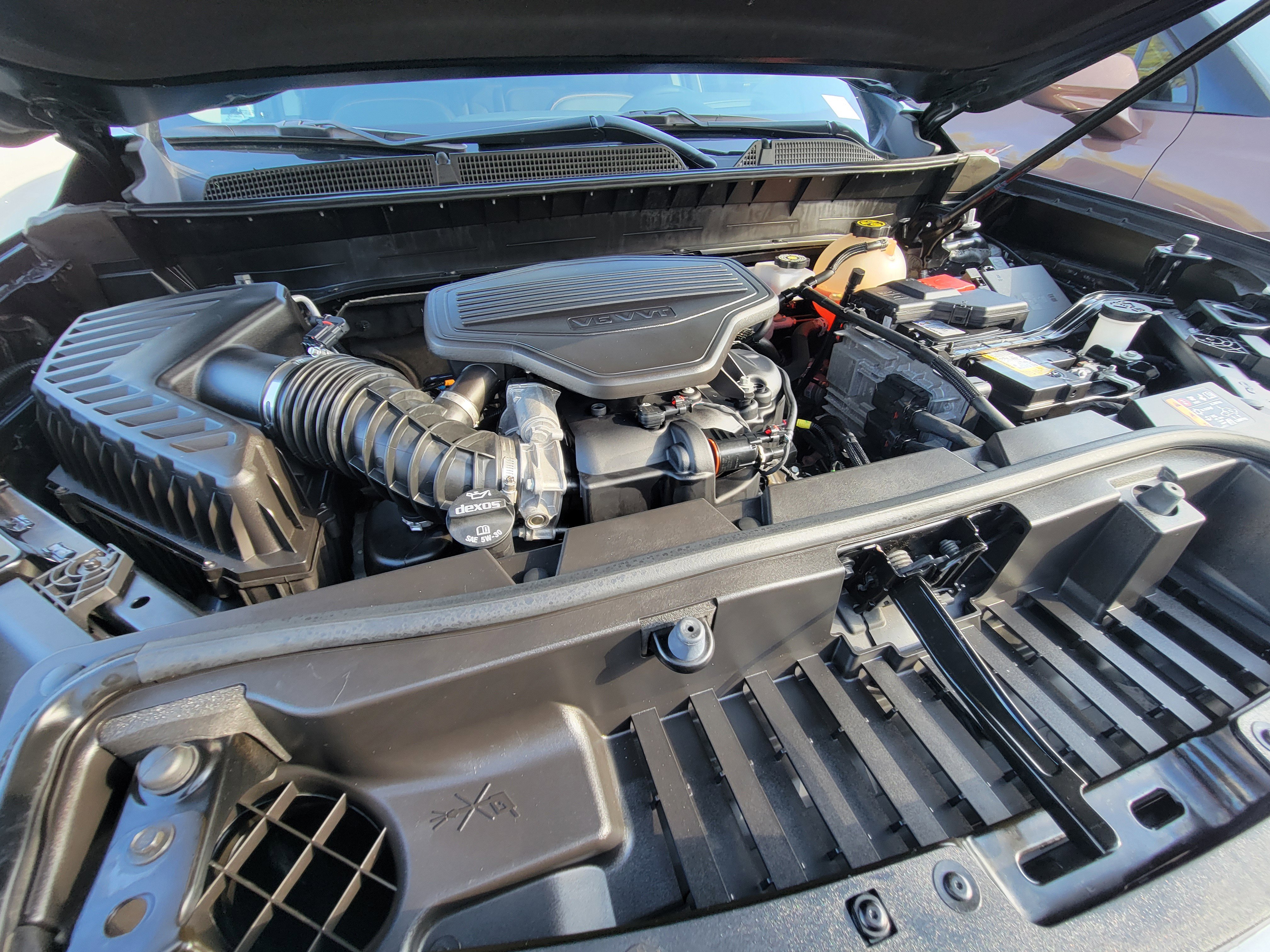 Used 2023 GMC Acadia AT4 w/ Technology Package image 29