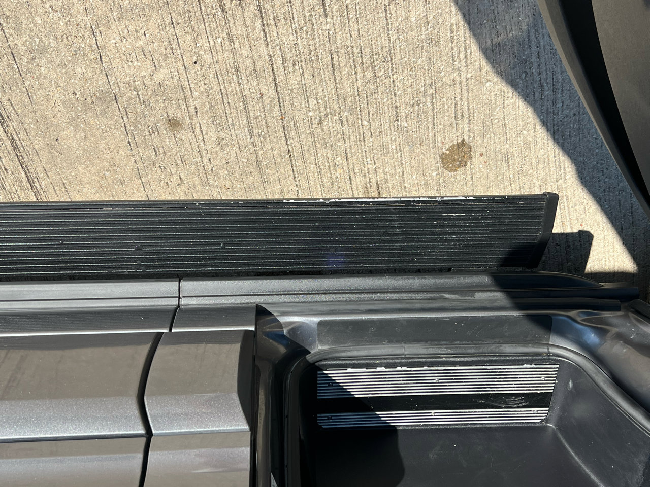 Used 2022 Ford Transit 250 Medium Roof AWD image 6