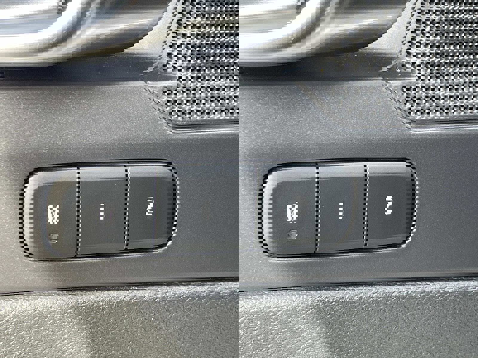 Certified 2022 Volvo XC40 P8 Recharge Plus image 17