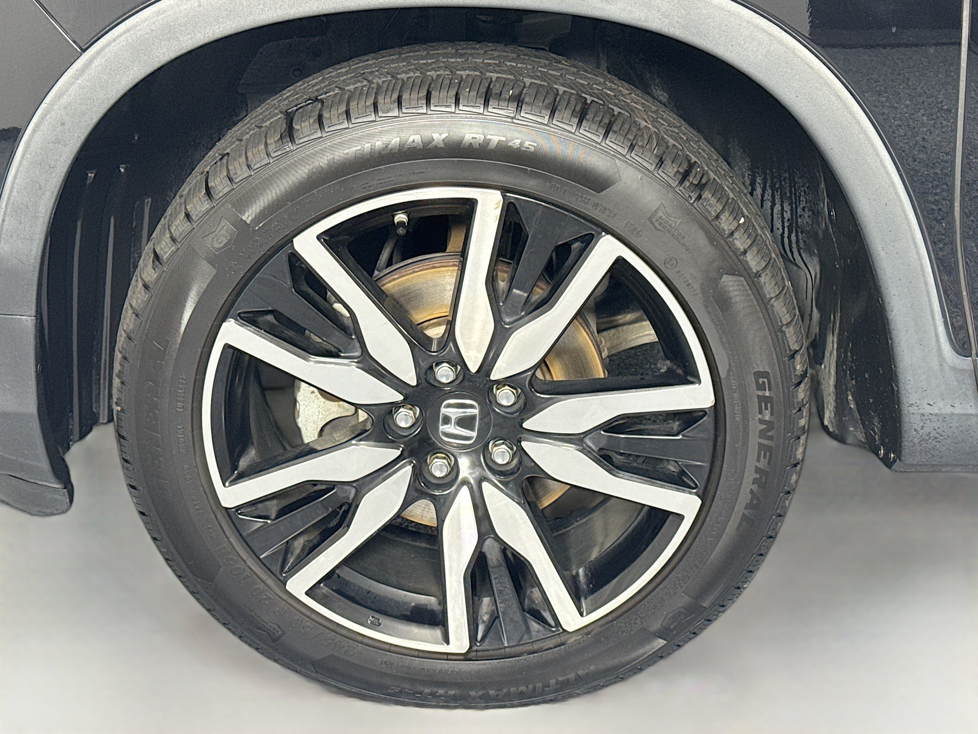 Used 2020 Honda Pilot Touring image 34