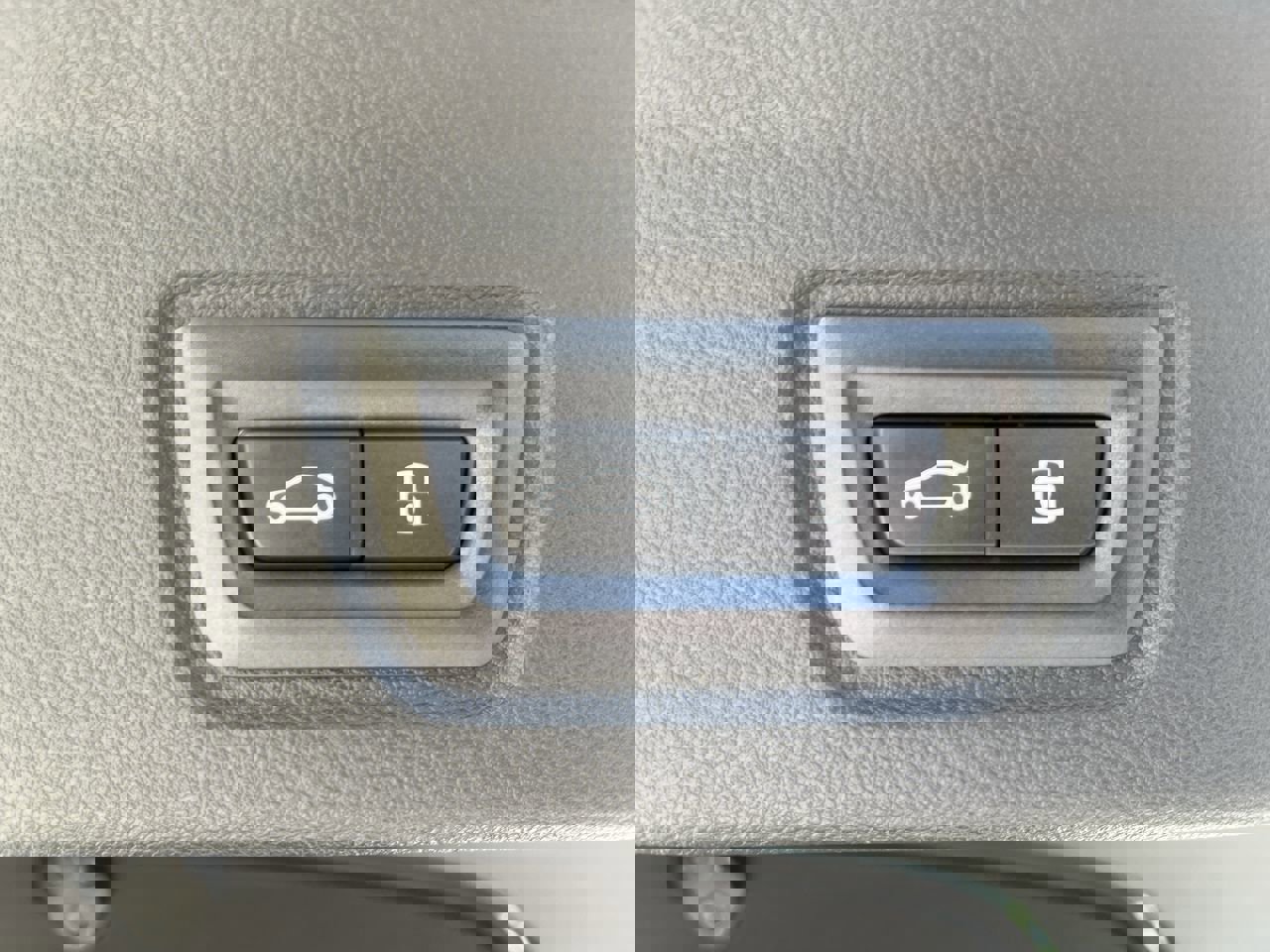 Used 2025 BMW i4 eDrive40 w/ Premium Package image 35