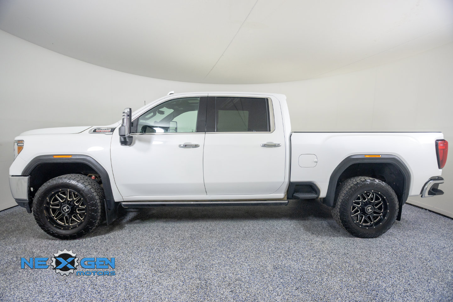 Used 2023 GMC Sierra 2500 Denali w/ Denali Ultimate Package AWD/4WD image 5