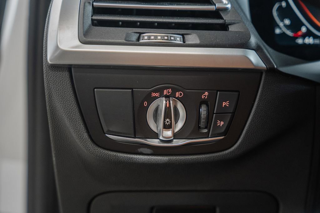 Used 2022 BMW X3 xDrive30i w/ Premium Package image 41