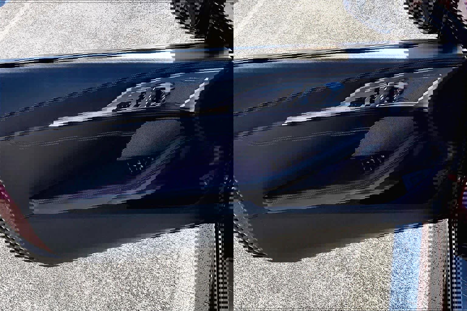 Used 2022 BMW 840i Convertible image 18