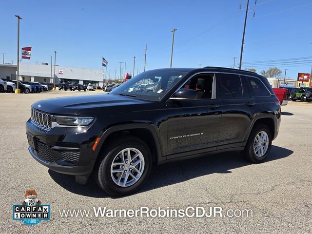 Used 2025 Jeep Grand Cherokee Laredo X w/ Luxury Tech Group I image 3