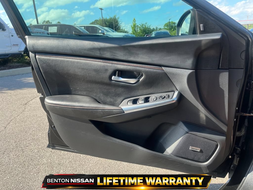 Used 2024 Nissan Sentra SR w/ SR Premium Package FWD image 11