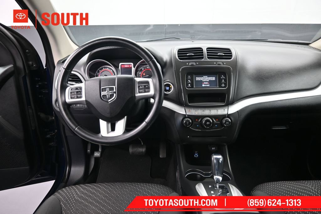 Used 2018 Dodge Journey SE w/ Connectivity Group FWD image 11
