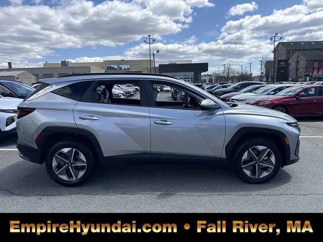 Used 2025 Hyundai Tucson SEL AWD/4WD image 3
