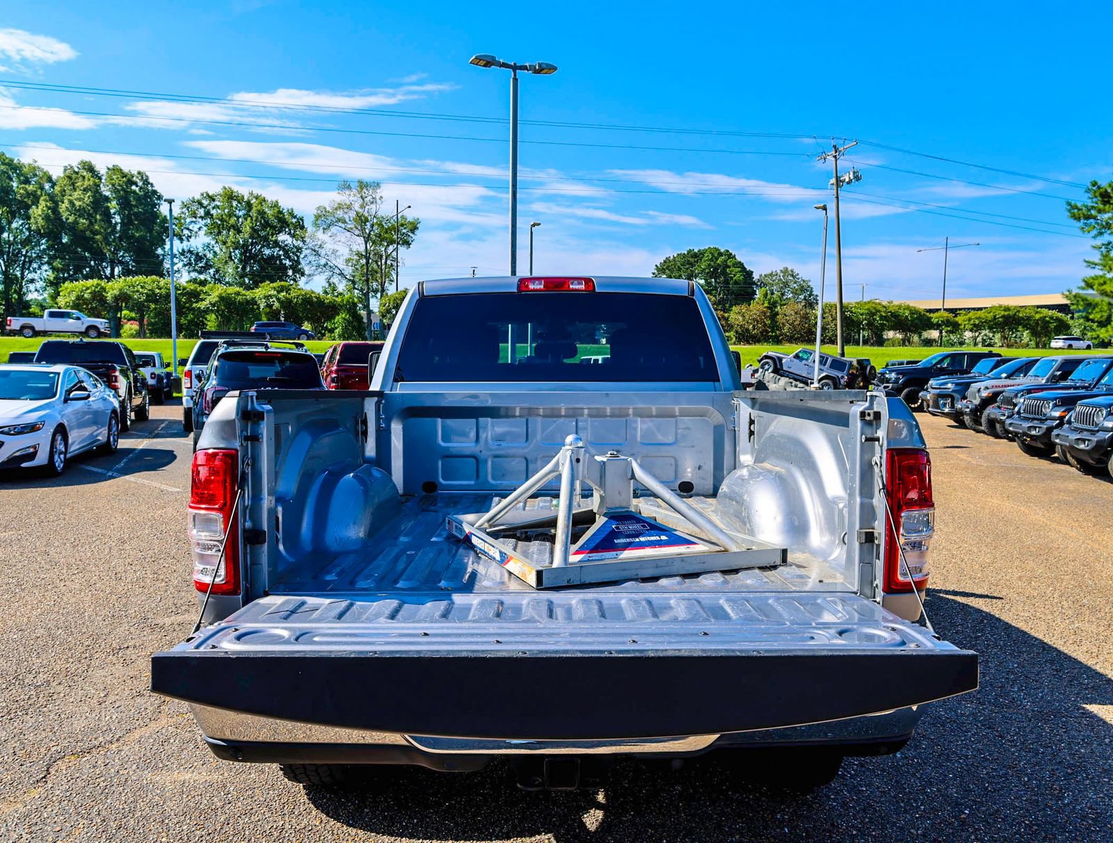 Used 2023 RAM 3500 Big Horn w/ Level 1 Equipment Group AWD/4WD image 7