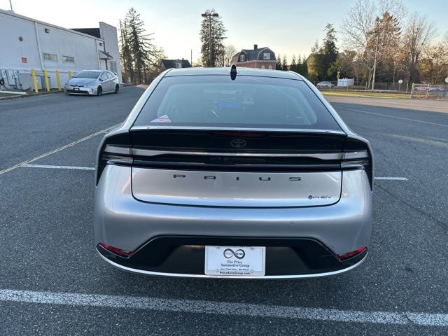 New 2026 Toyota Prius Plug-In Hybrid image 4