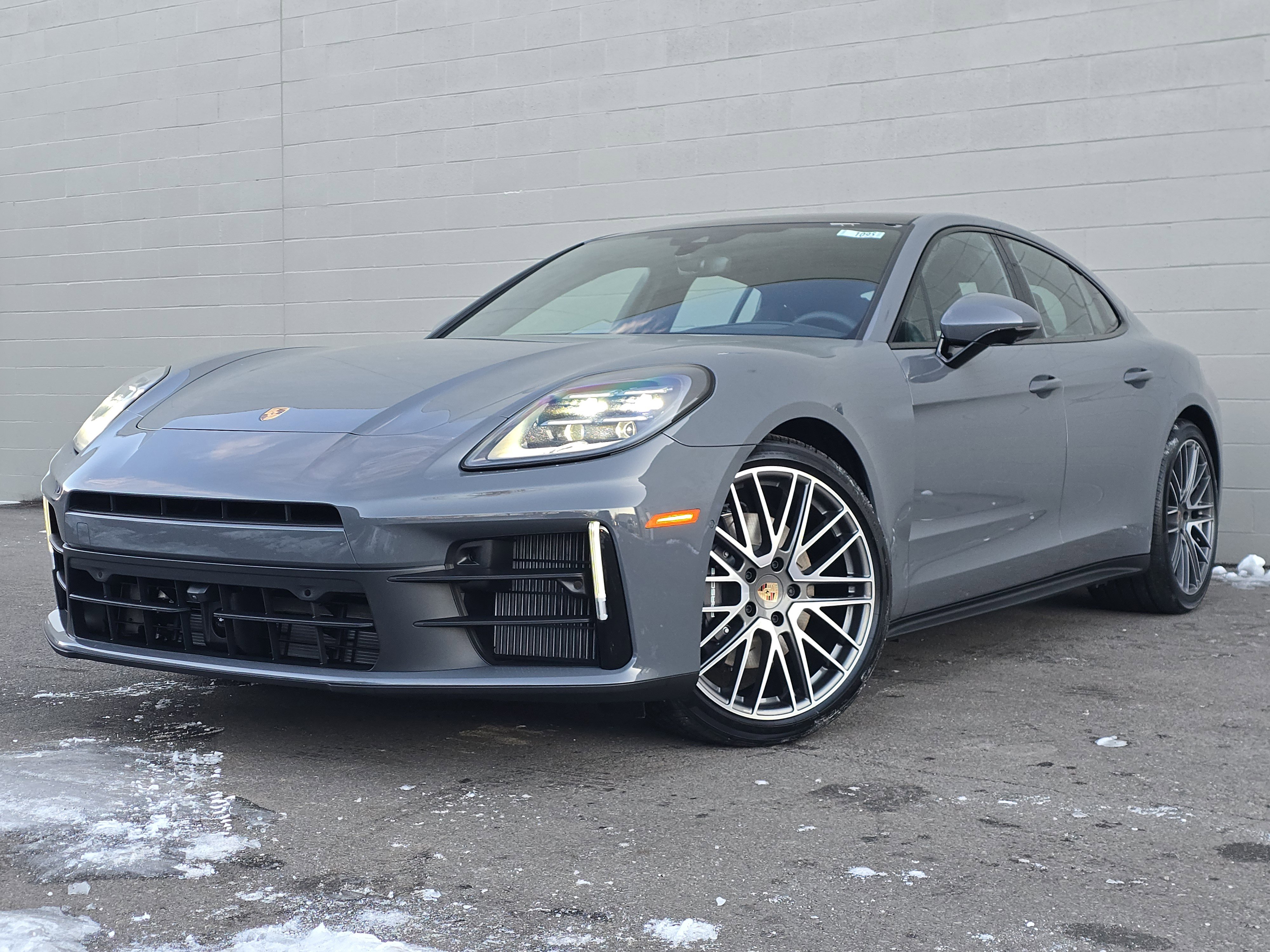 New 2026 Porsche Panamera 4 image 1