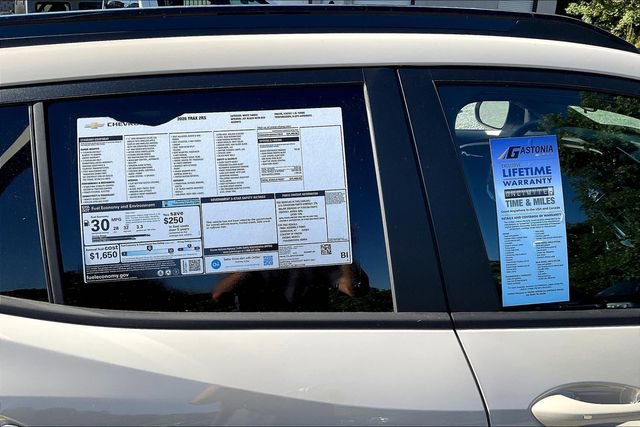 New 2026 Chevrolet Trax RS w/ Driver Confidence Package image 15