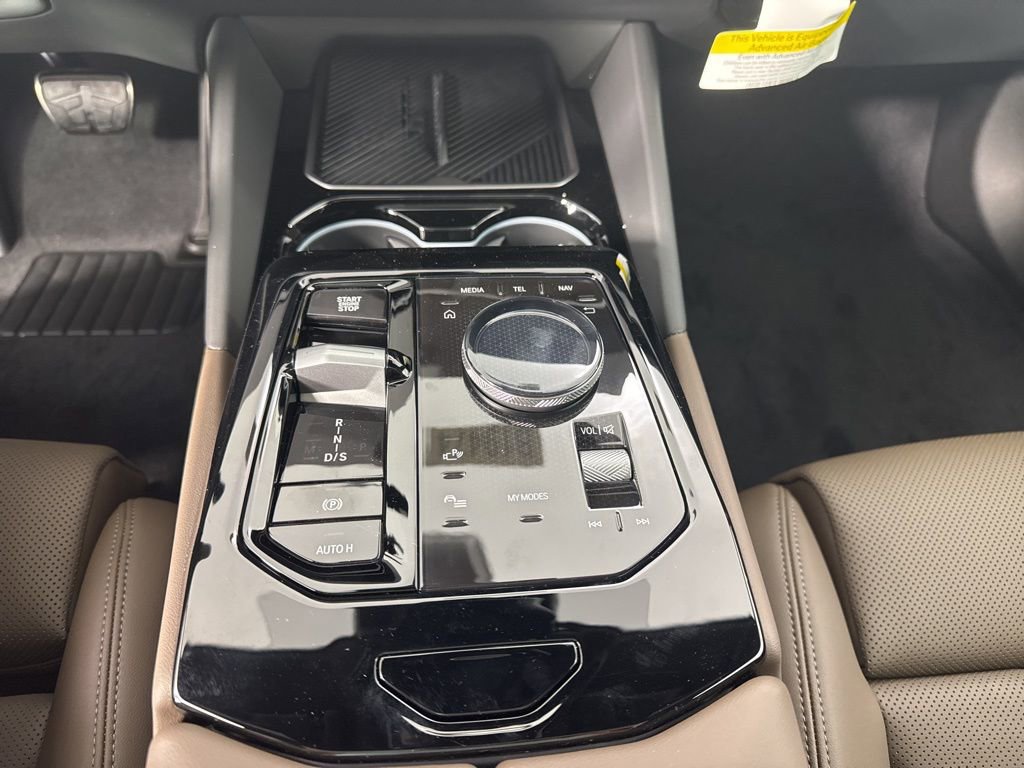 New 2027 BMW 550e xDrive AWD/4WD image 16