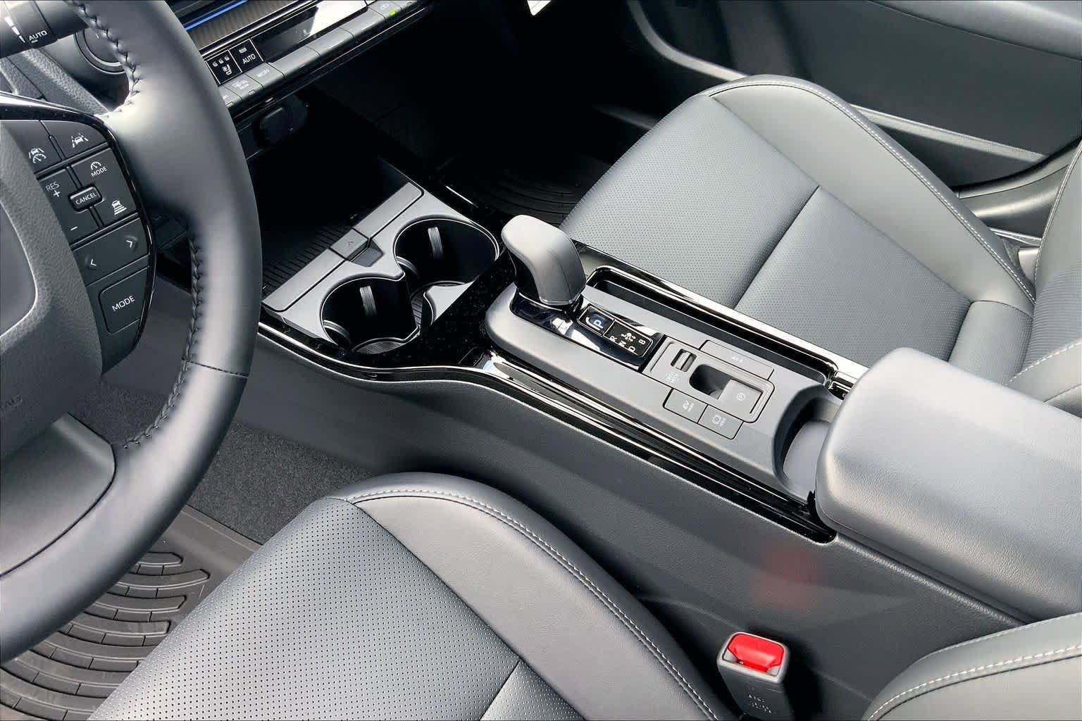New 2026 Toyota Prius Limited FWD image 7