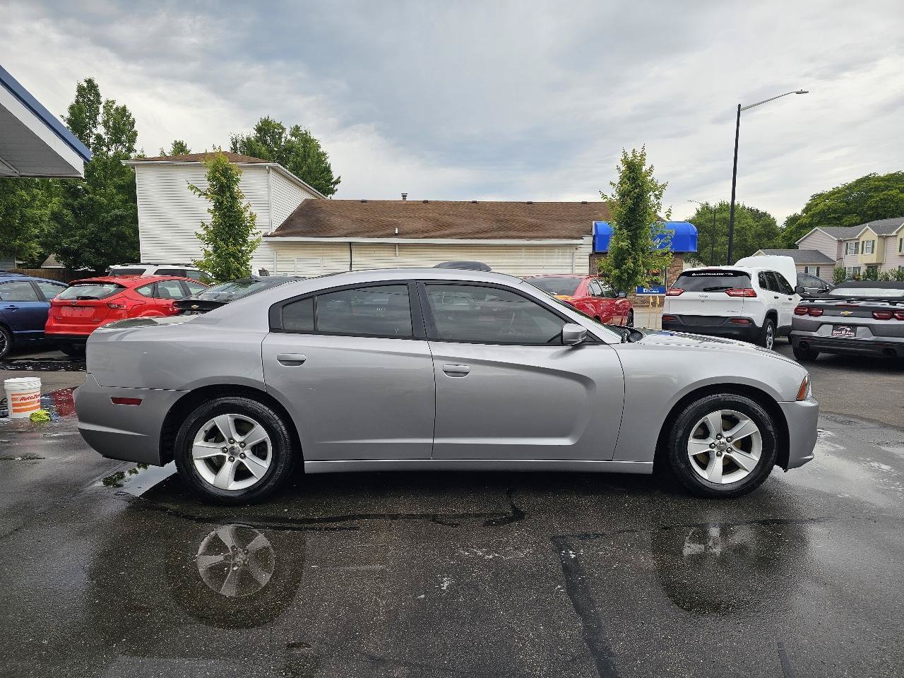 Used 2013 Dodge Charger SE RWD image 13