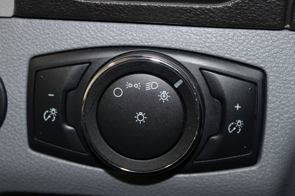 Used 2017 Ford Transit 350 XLT image 36