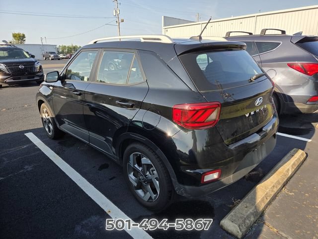 Used 2025 Hyundai Venue SEL FWD image 6