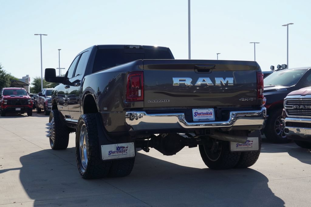 New 2026 RAM 3500 Laramie AWD/4WD image 7