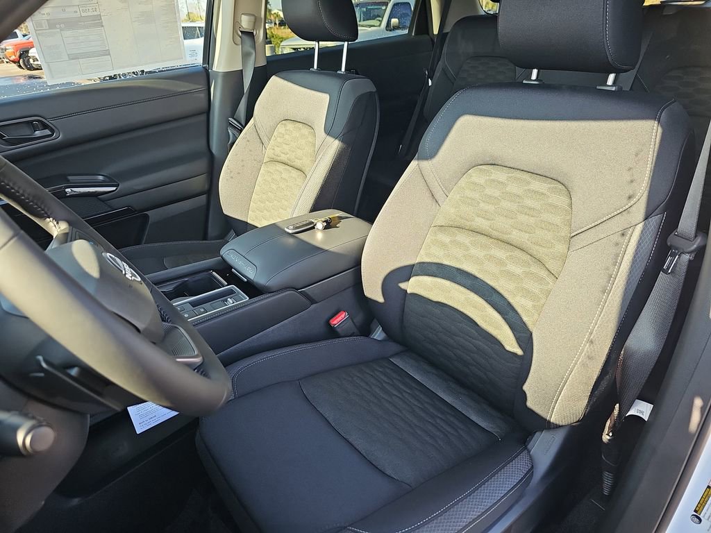 New 2026 Nissan Pathfinder SV image 19