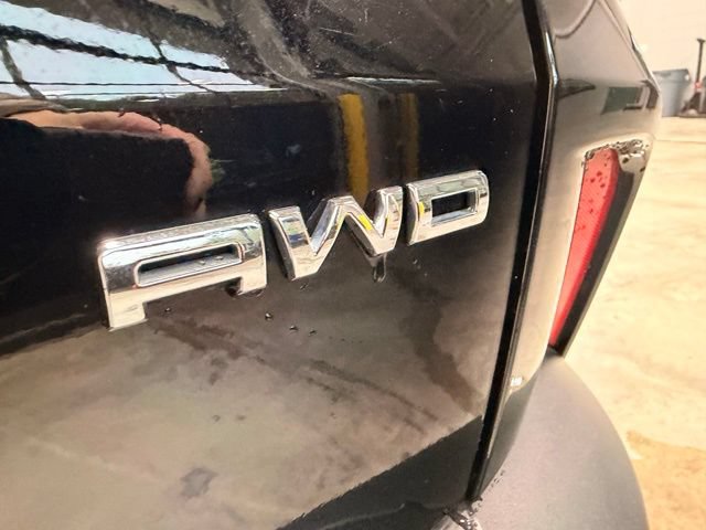Used 2025 Ford Escape Platinum AWD/4WD image 10