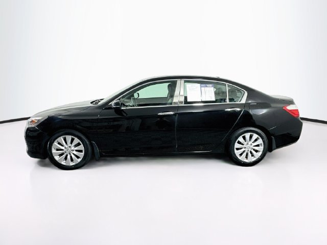 Used 2015 Honda Accord Touring image 5