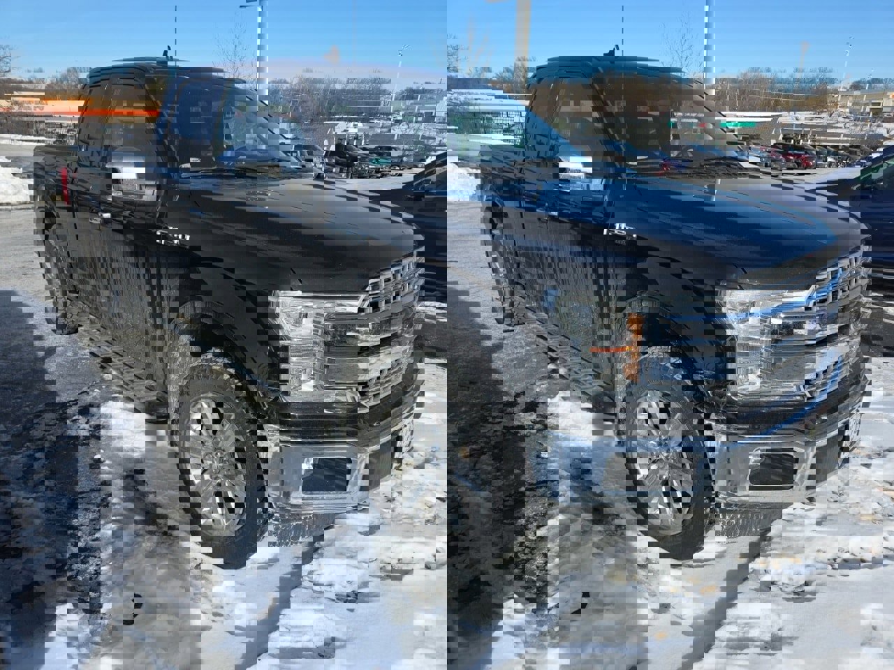 Used 2018 Ford F150 Lariat w/ Equipment Group 502A Luxury image 3