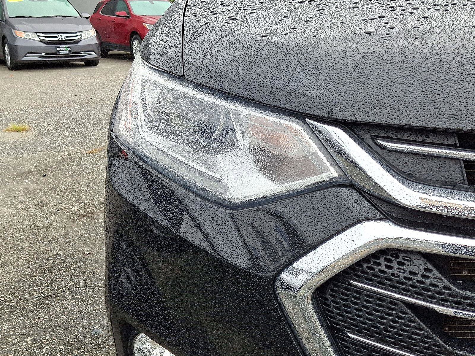 Used 2020 Chevrolet Traverse LT image 9