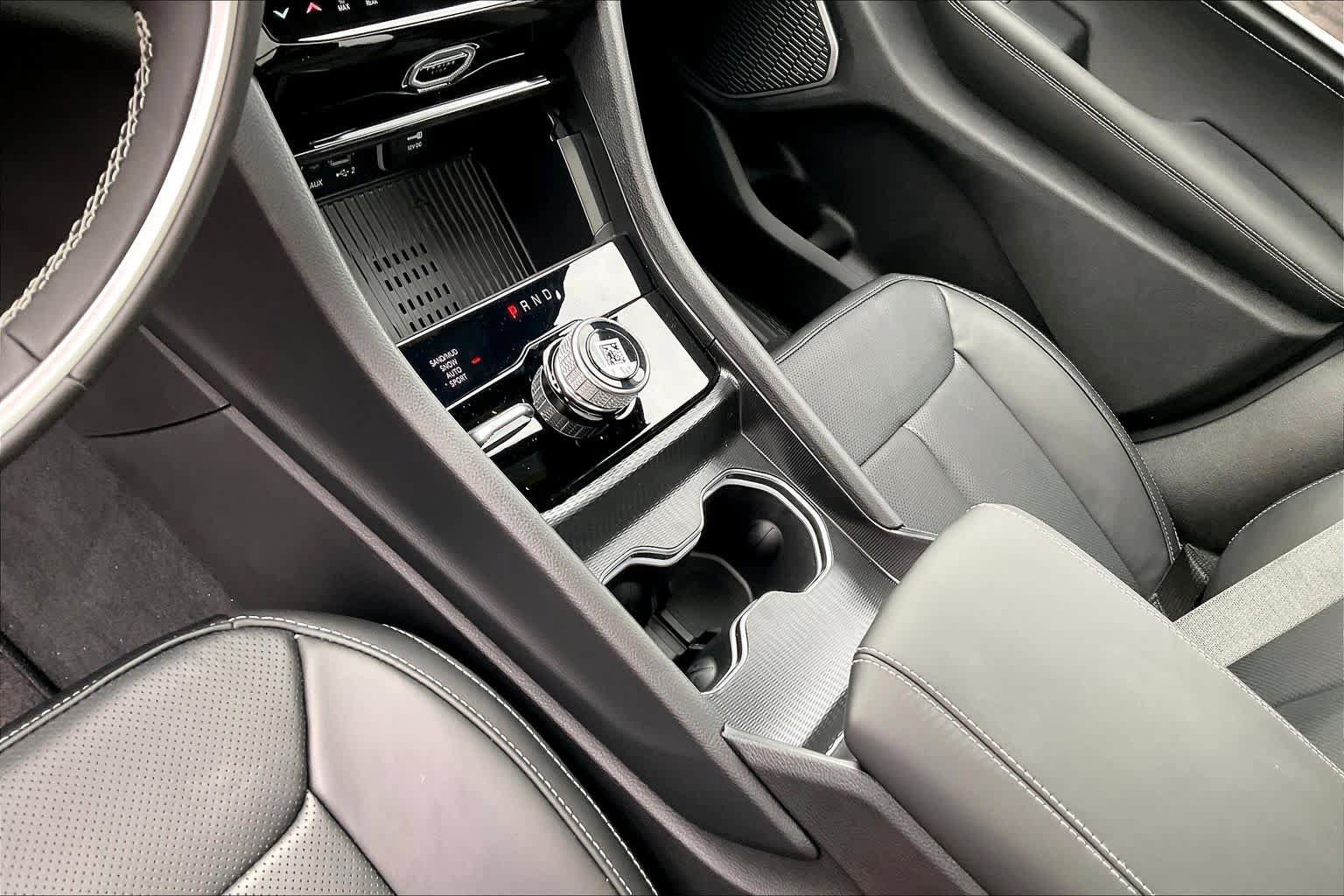 New 2026 Jeep Grand Cherokee L Limited AWD/4WD image 7