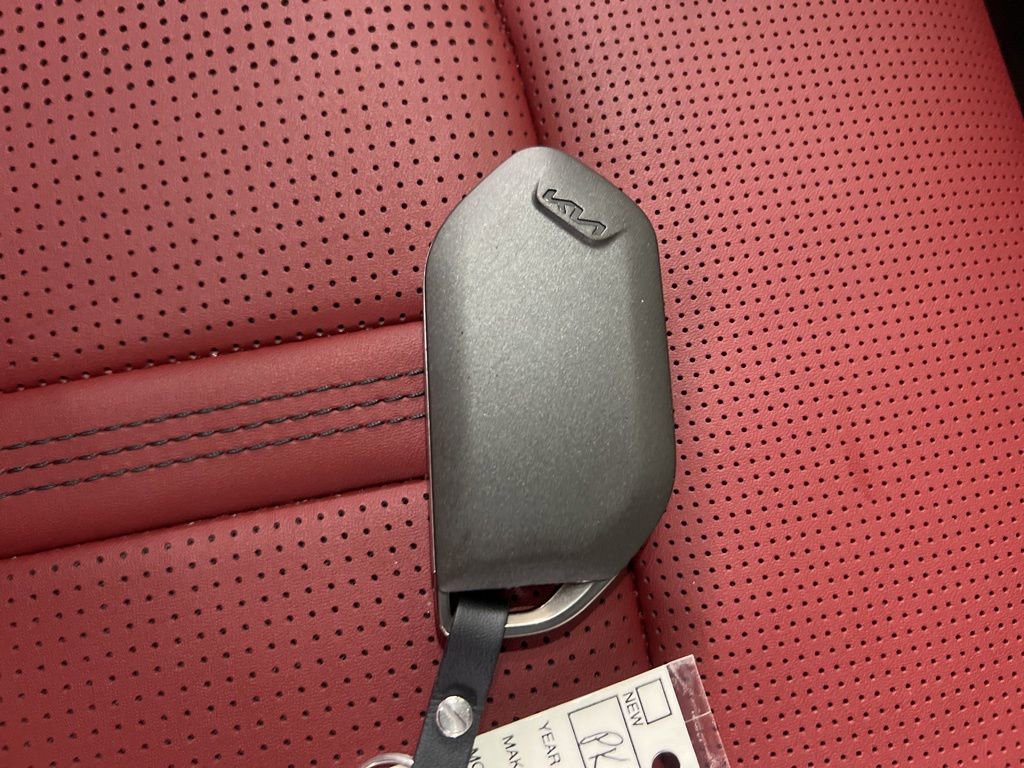 Used 2025 Kia K5 GT-Line w/ GT-Line Premium Package image 26